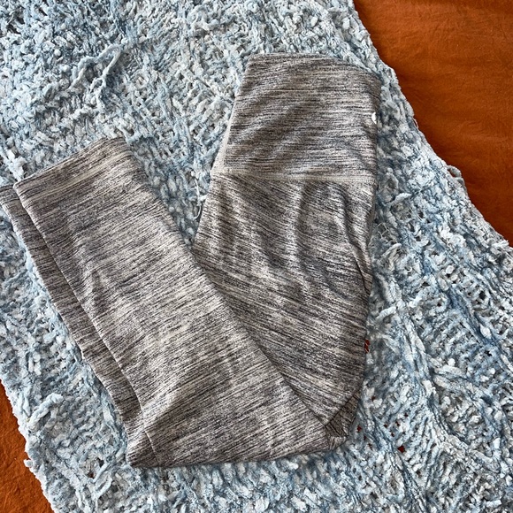 Lululemon Leggings - Picture 4 of 7